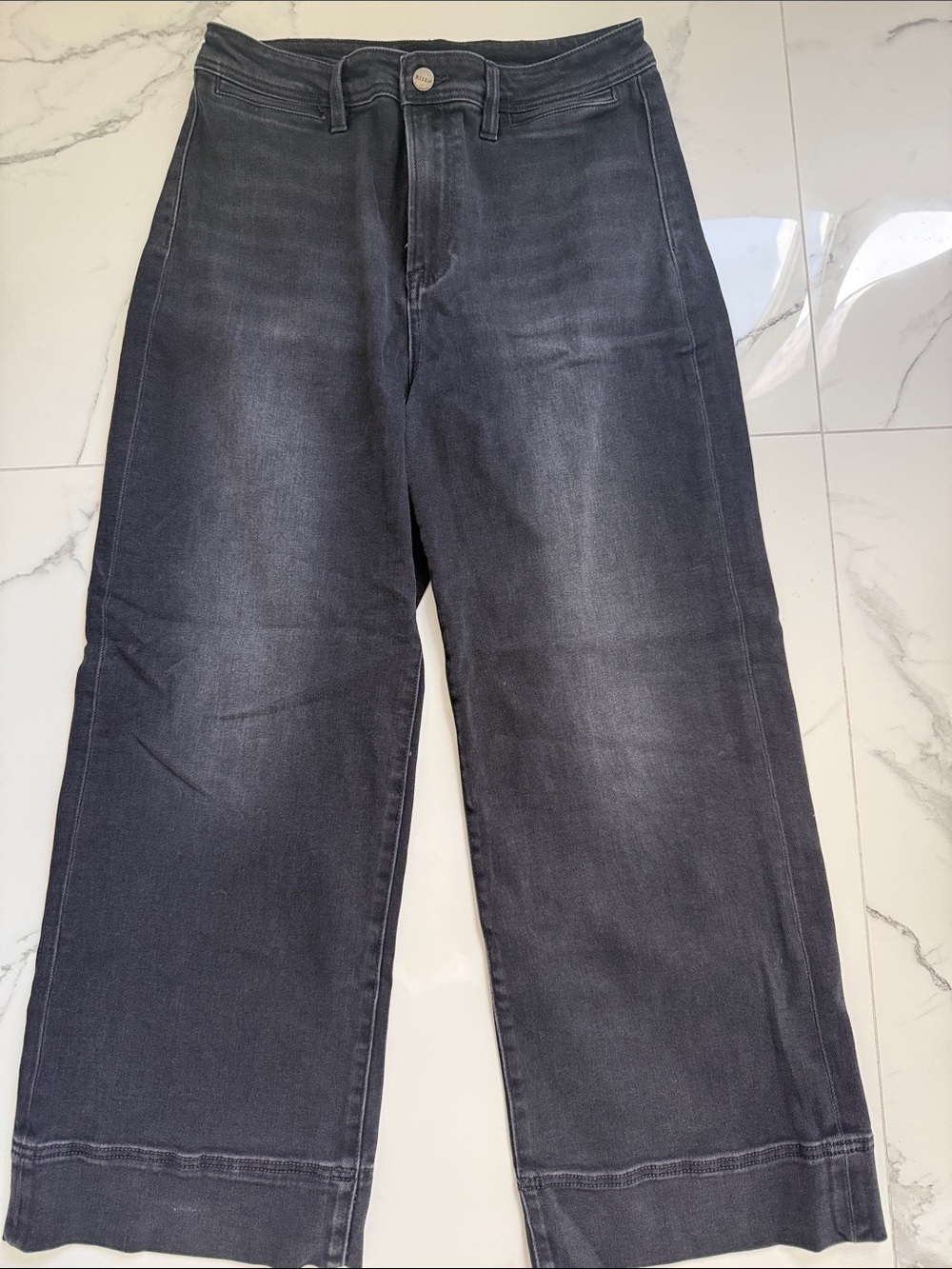 Risen Wide-Leg Women's Black Jeans